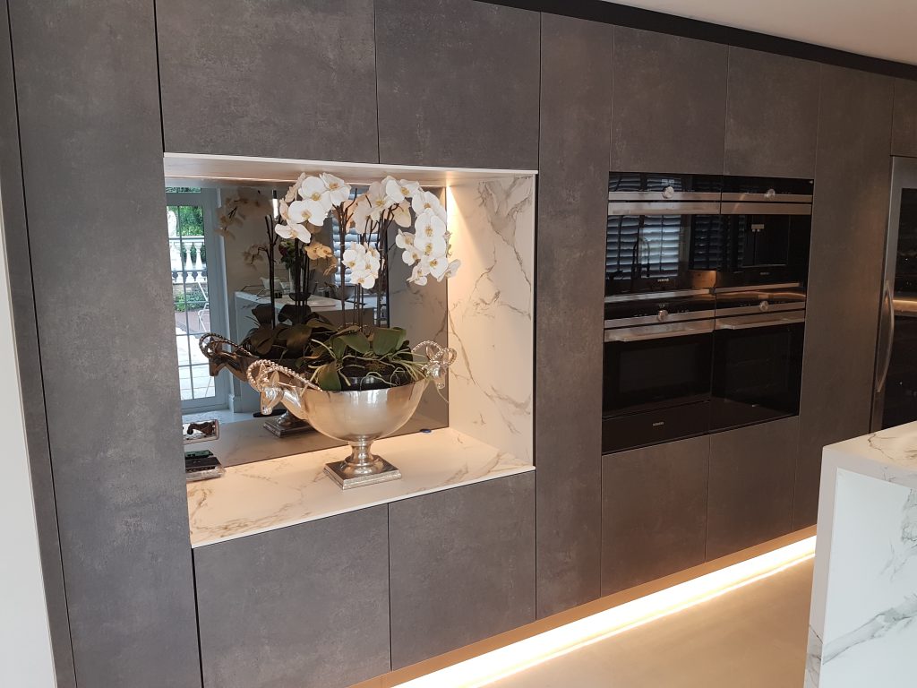 Italian range kitchen in Walton-on-Thames with Dekton worktop, side view