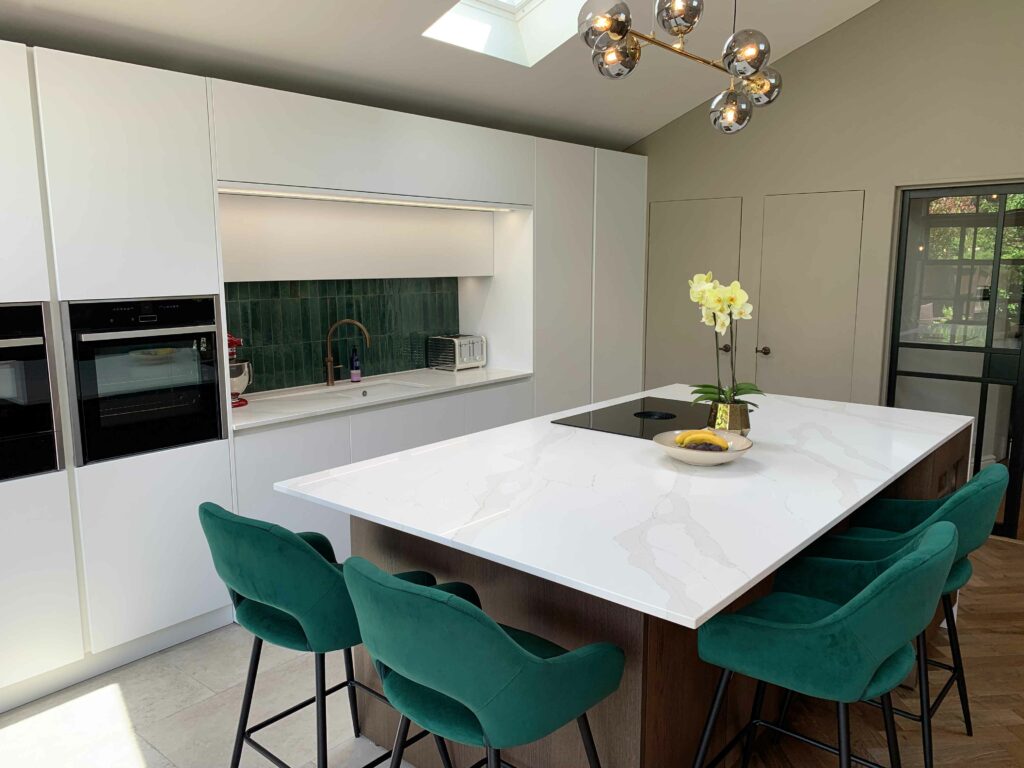 Handleless Kitchen - Island & Cupboards from Side