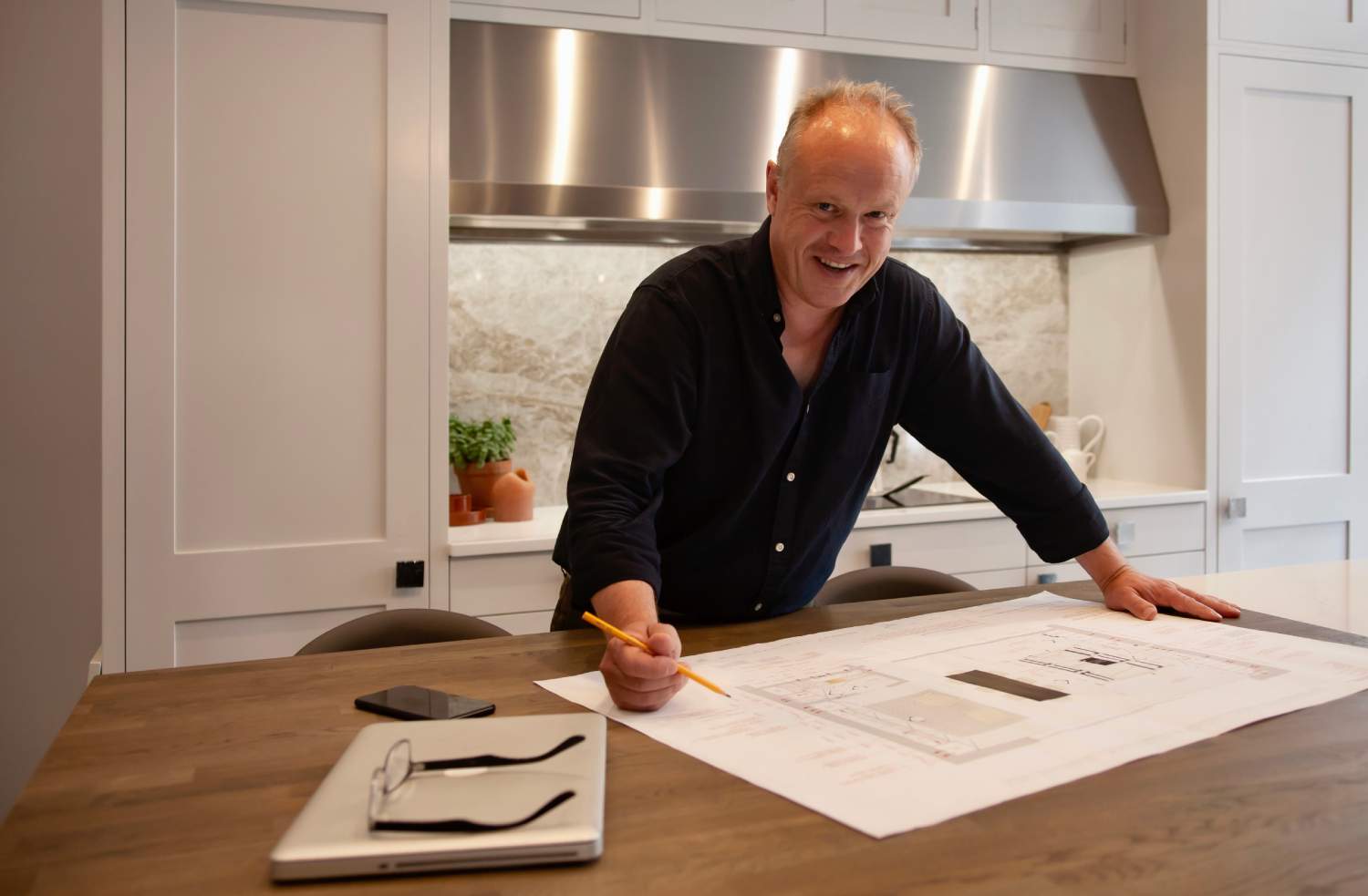 Contemporary kitchen in Esher with oak and gloss cabinetry