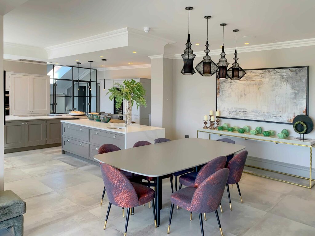 In-frame Shaker Kitchen: Dining Table and Kitchen