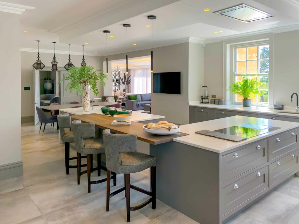 In-frame Shaker Kitchen: Whole Kitchen View
